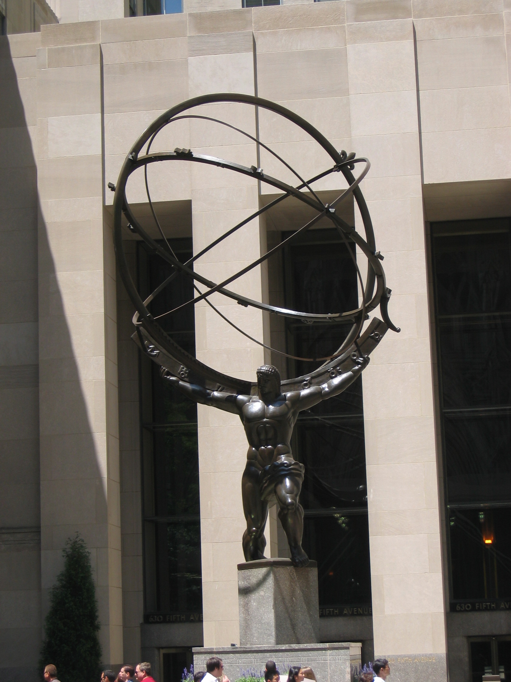 Atlas sculpture in front of Rockefellercenter Center